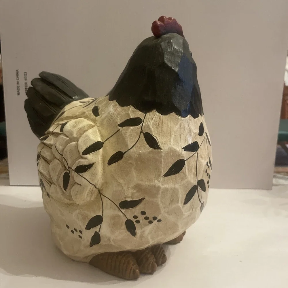 Large Decorative Round Black And White Chicken‎ Hen Great Details